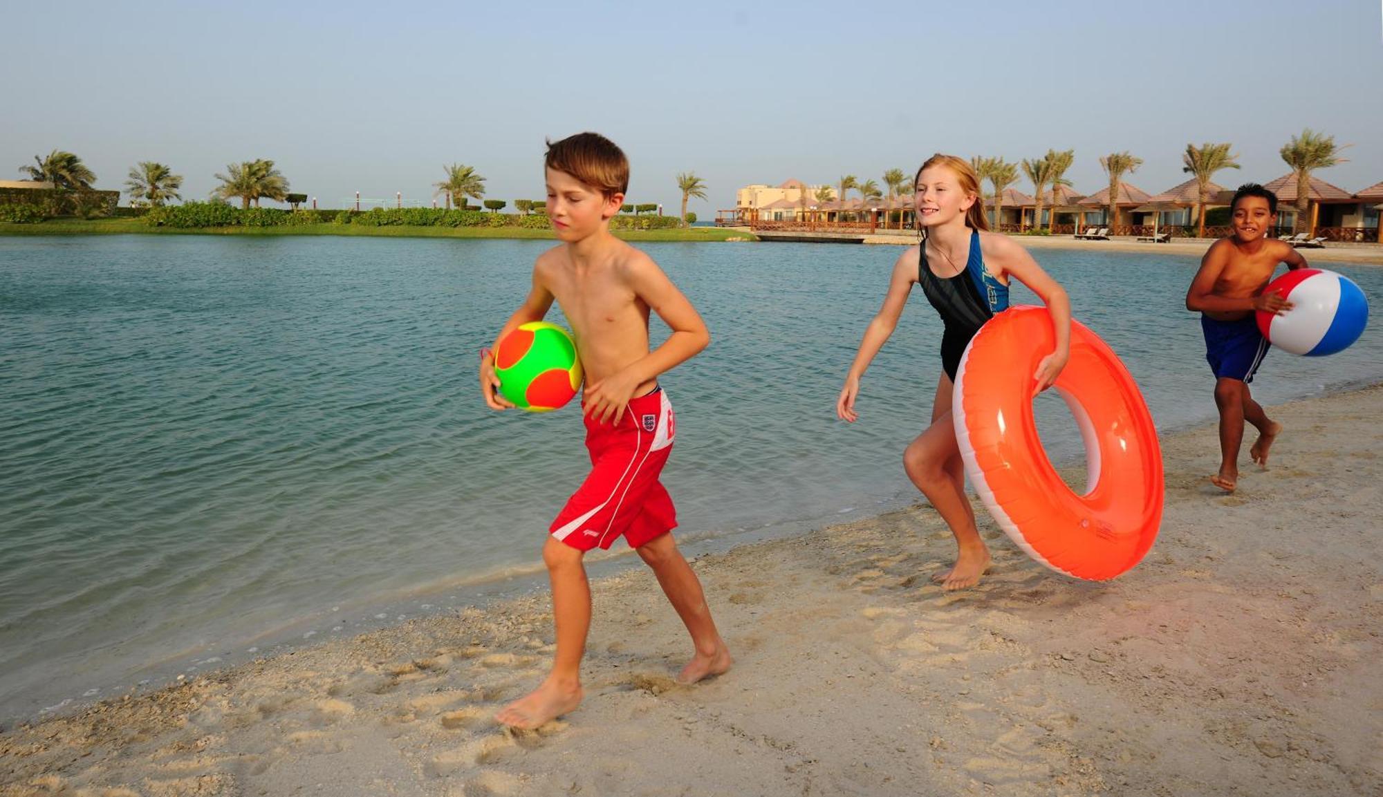 Albander Hotel & Resort Sitrah Exterior photo