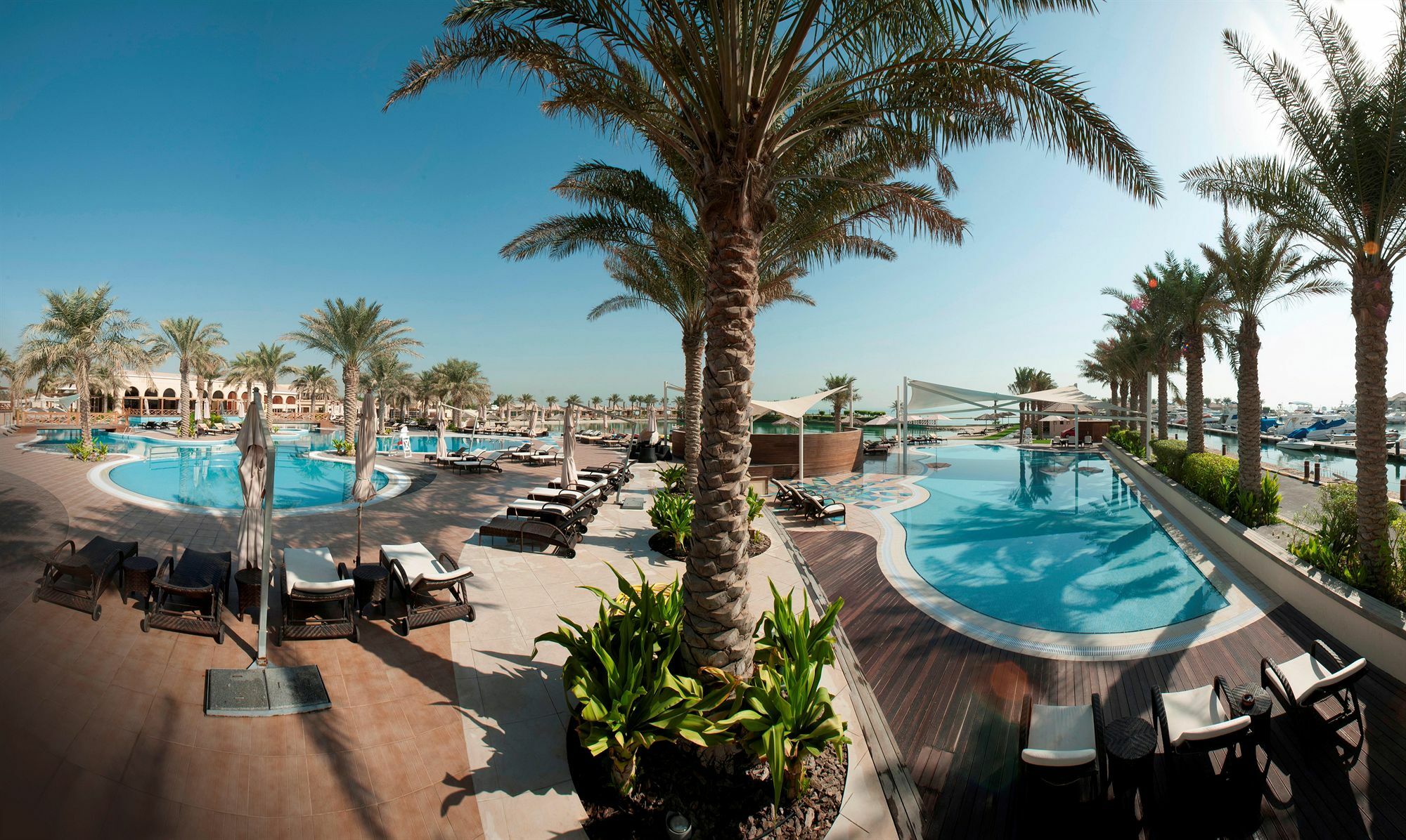 Albander Hotel & Resort Sitrah Exterior photo